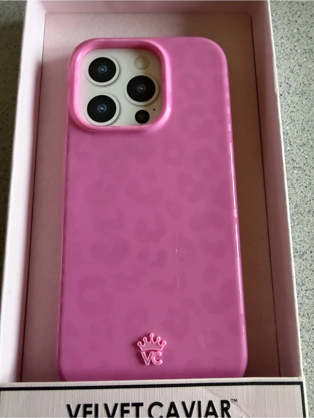 New Velvet Caviar iPhone 16 Pro Pink Leopard Cell Case & Phone Grip Magsafe